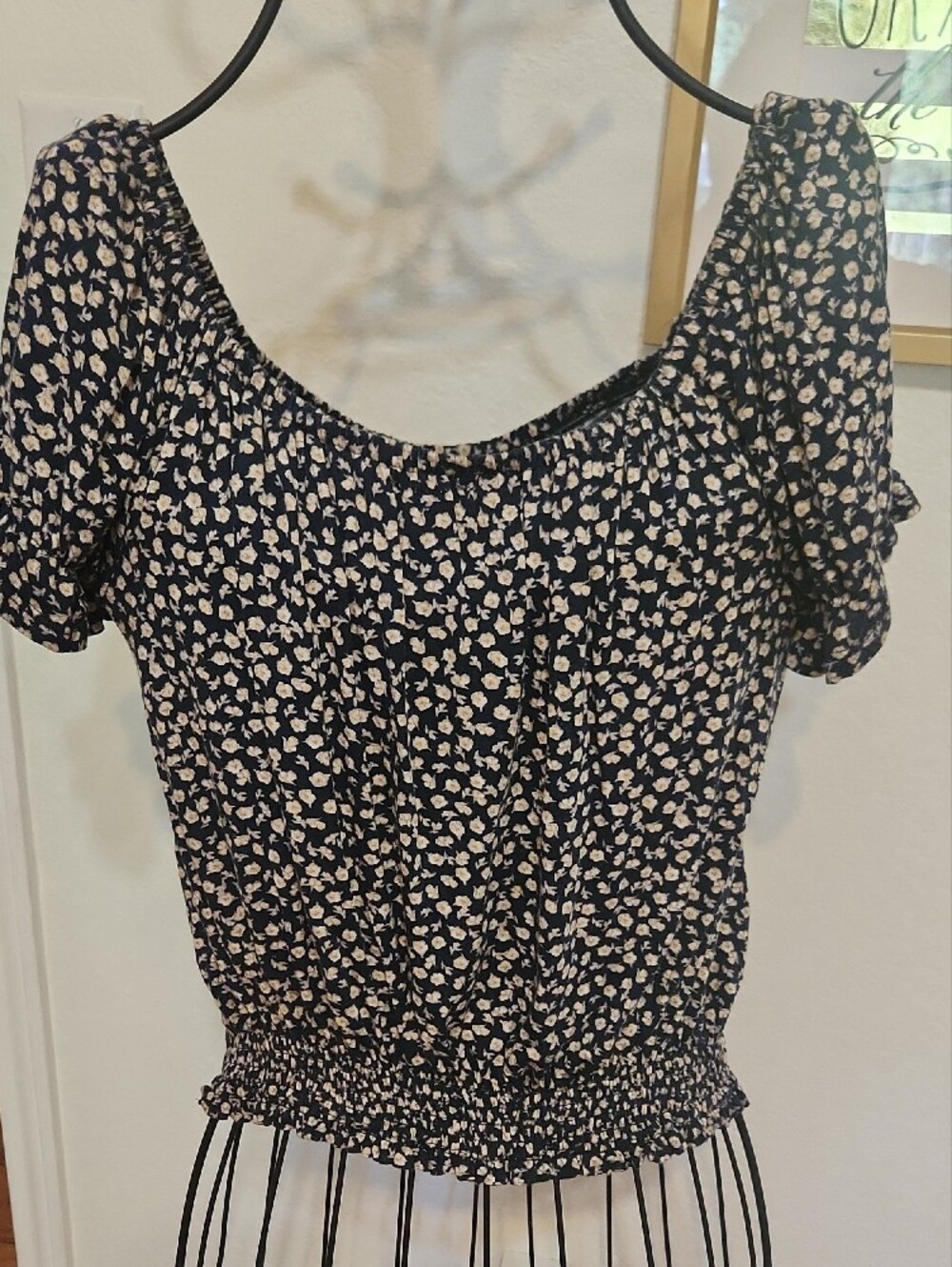 BUCKLE WILLOW & ROOT Navy Floral Puff-Sleeve Top